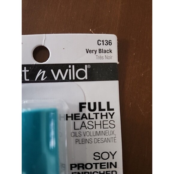Wet n Wild Enhance & Define Full Healthy Lashes Mascara Very Black 0.24 Fl Oz. - Picture 4 of 4